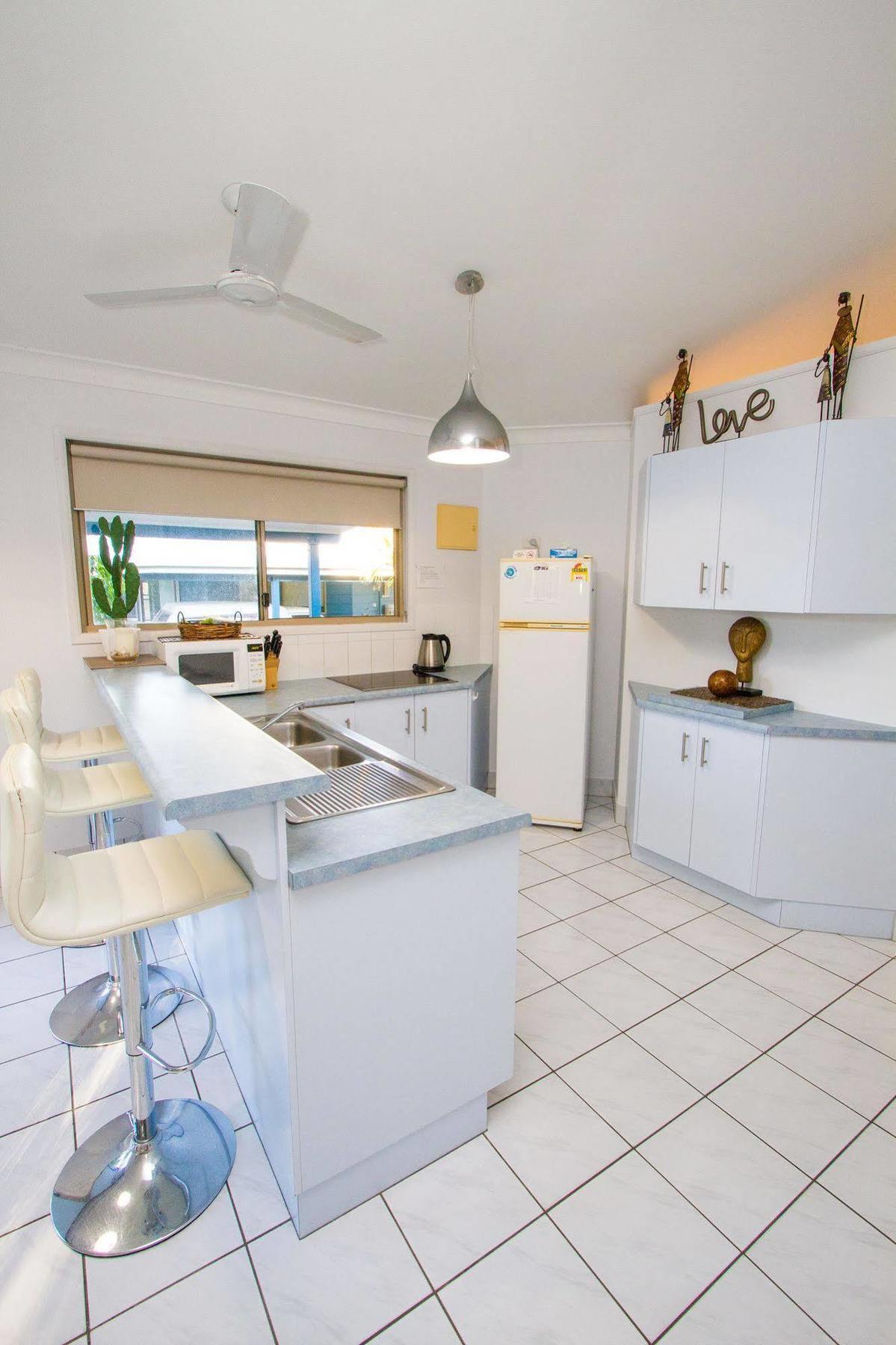 Boyne Island Motel And Villas 외부 사진