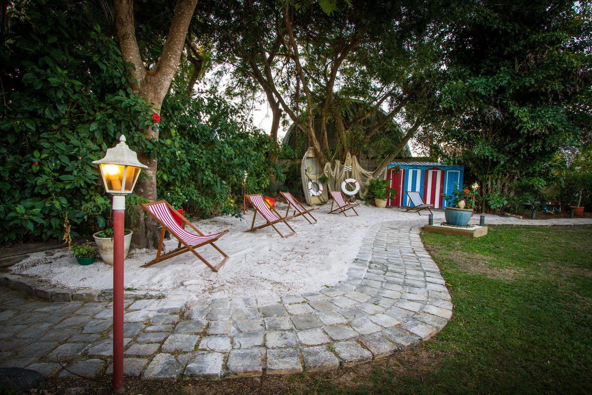 Boyne Island Motel And Villas 외부 사진